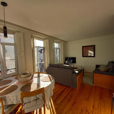 Charme Et Confort Au Coeur De Graca Séjour chez l'habitant *
