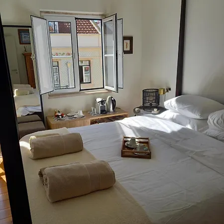 Charme Et Confort Au Coeur De Graca Habitación en casa particular