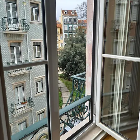Charme Et Confort Au Coeur De Graca Habitación en casa particular