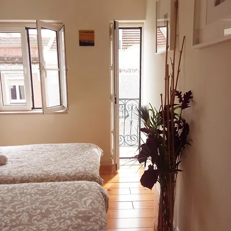 Charme Et Confort Au Coeur De Graca ליסבון